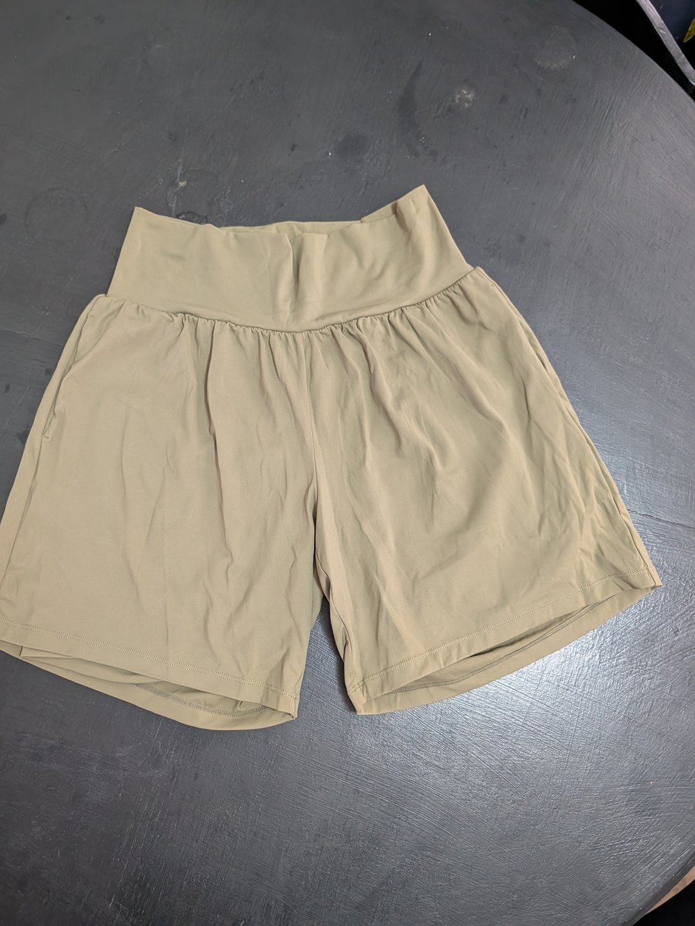 HALARA Softly Zero Airy High-Waist Shorts - Olive Green